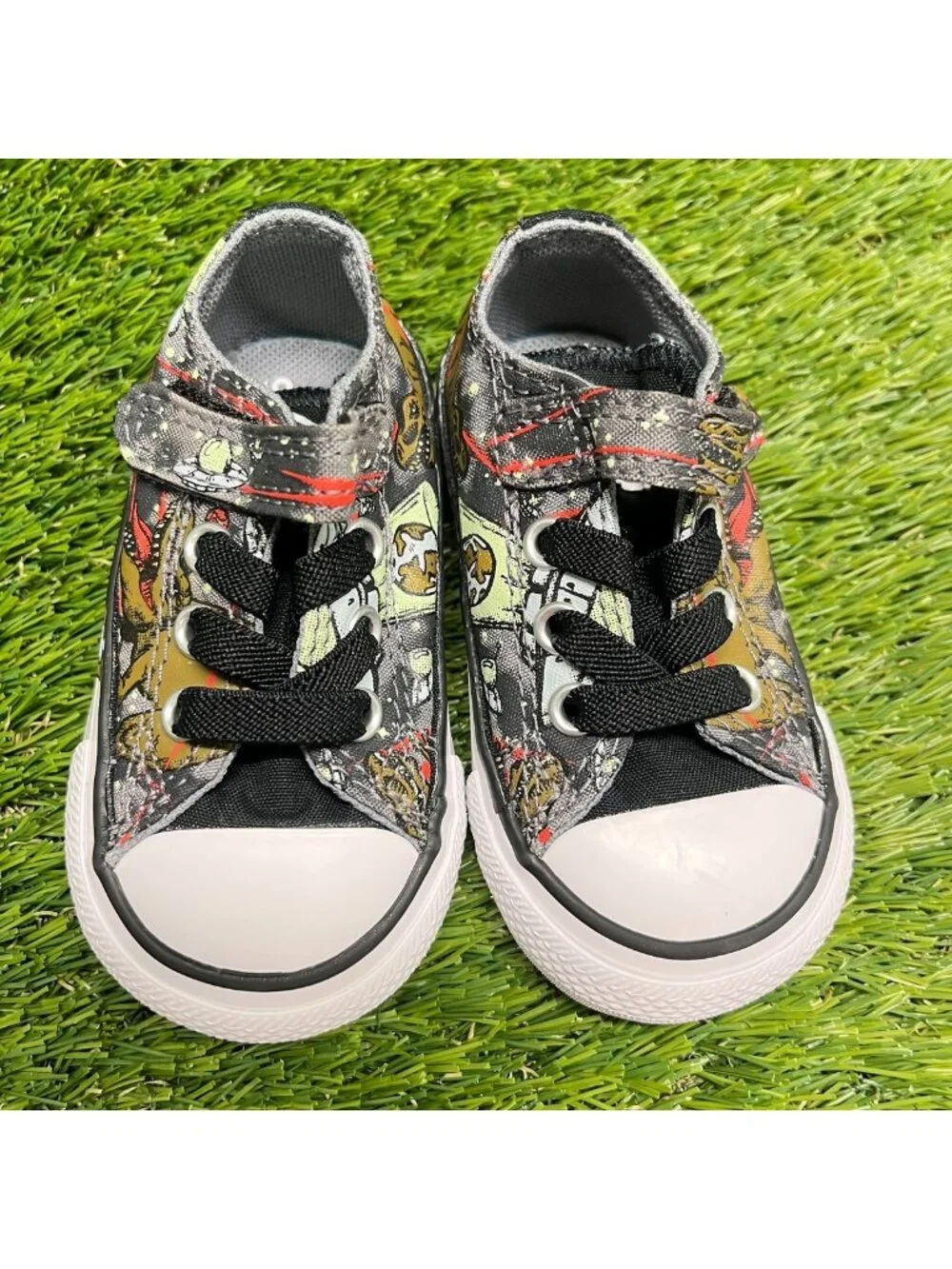 Converse Chuck Taylor All Star Infant Toddler Size 4C Dinosaur Shoes Sneakers